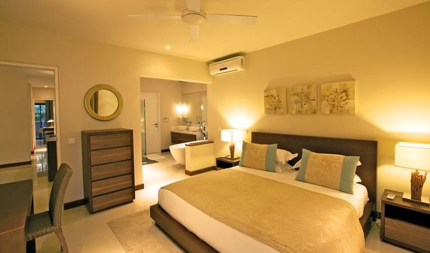 Black River - Leora Beach by Horizon Holidays 