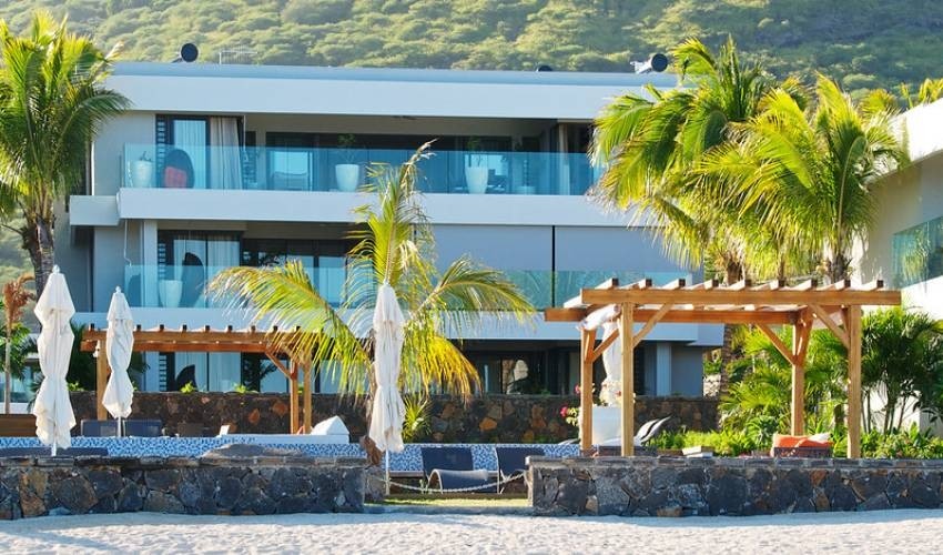 Black River - Leora Beach by Horizon Holidays 