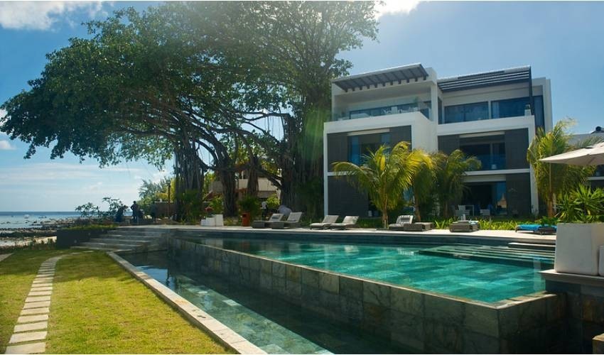 Black River - Esplanade by Horizon Holidays