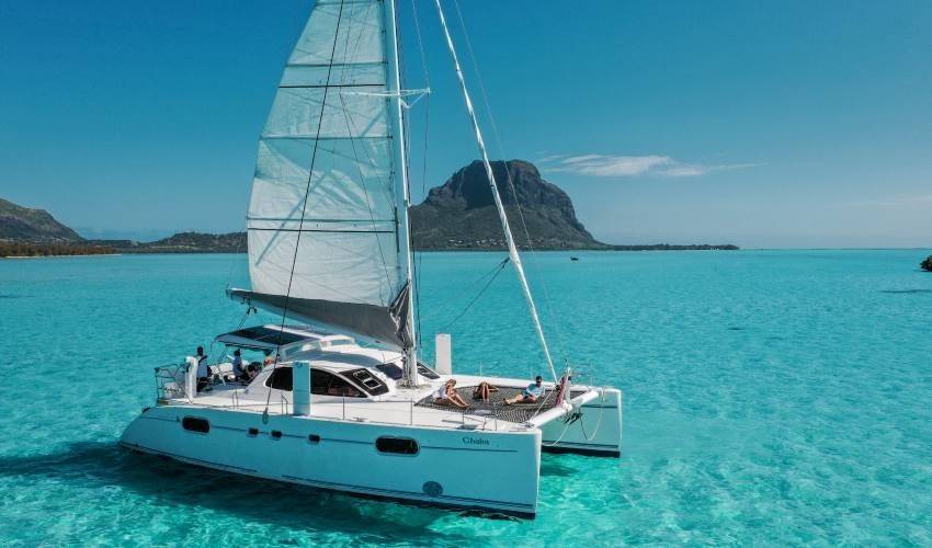 CHAKA | YACHT MANAGEMENT