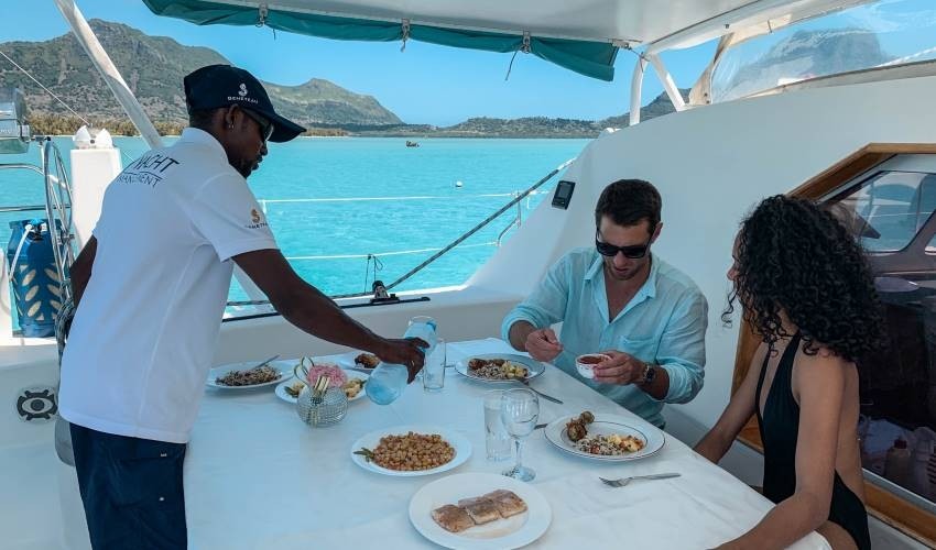 CHAKA | YACHT MANAGEMENT