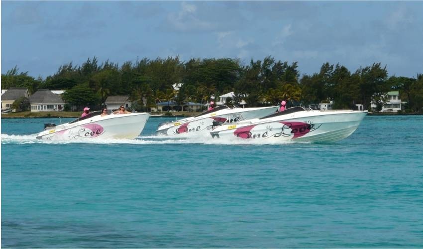 Speed Boat to Easten Islands  (Shared) | One Love