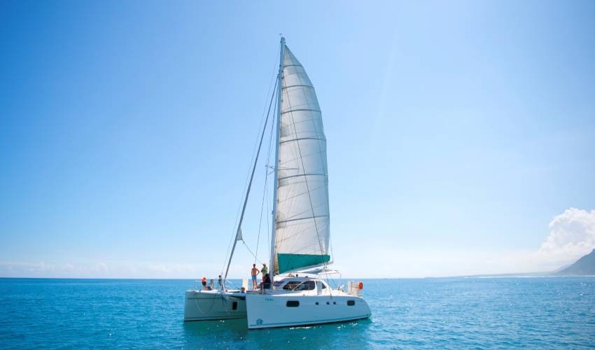 CHAKA | YACHT MANAGEMENT
