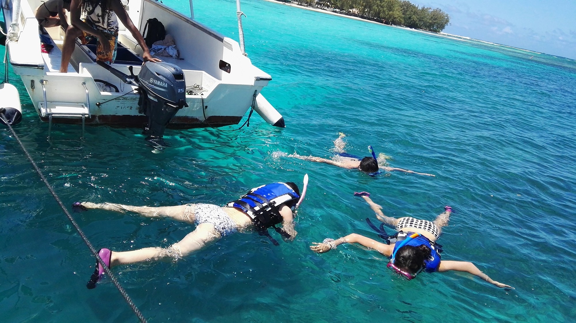 GLASS BOTTOM & SNORKELING EXPERIENCE AT BLUE BAY